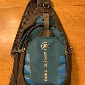 Cross shoulder outdoor bag